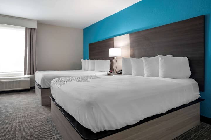 Room 10 of 29